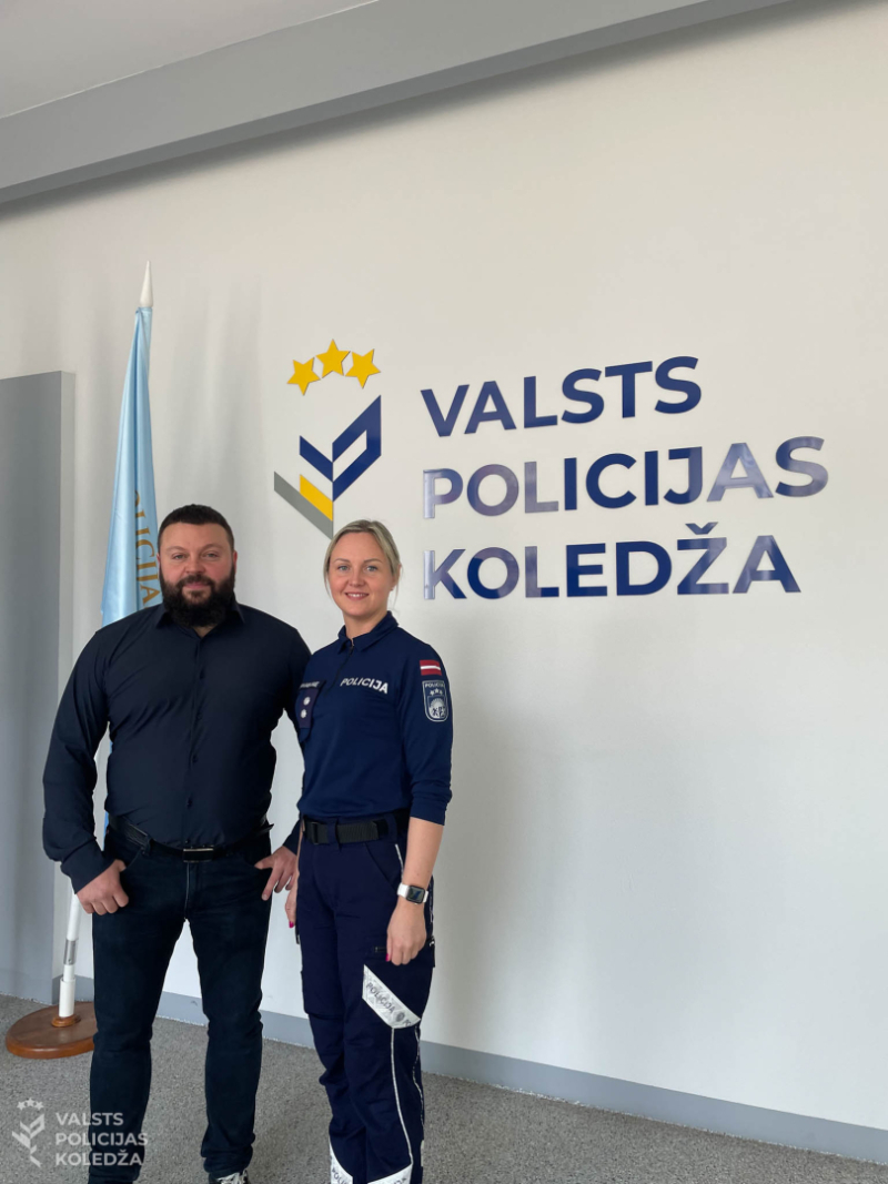 Profesionāļu mēneša dalībnieki