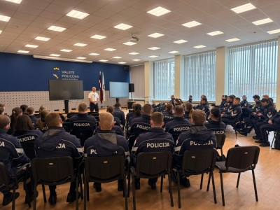 Profesionāļu mēnesis - Indulis Blīgzna