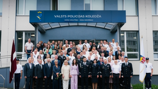 Valsts policijas koledžas dibināšanas 20. gadadienas svinīgā pasākuma kopbilde