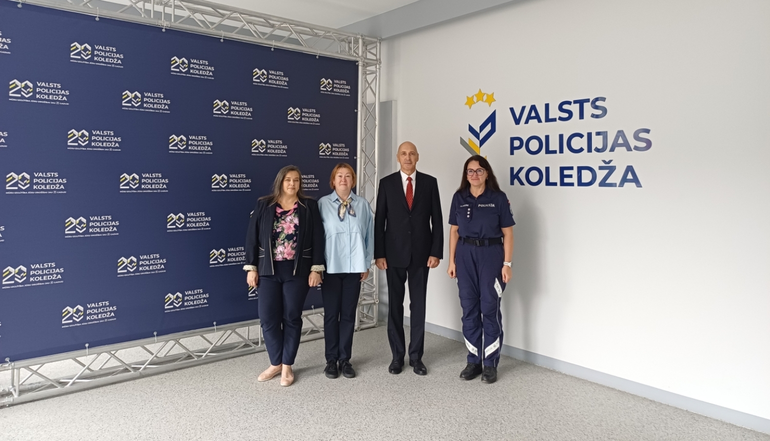 Lietuvas policijas skolas pārstāvji Erasmus+ pieredzes apmaiņā iepazīst Valsts policijas koledžas darbu