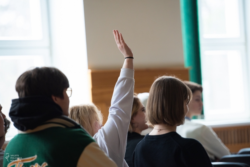 Jūrmalas Pumpura vidusskolas skolēni