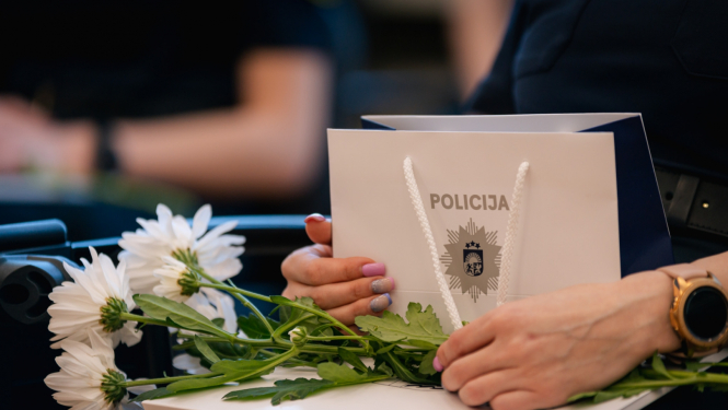 Apsveicam jaunos policistus ar profesionālās pilnveides izglītības programmas “Policijas darba pamati II” absolvēšanu!