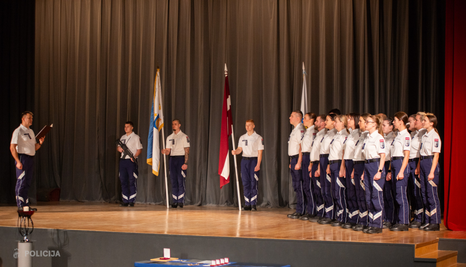 Atzīmējot Valsts policijas 107. gadadienu, zvērestu devuši 70 Valsts policijas koledžas kadeti