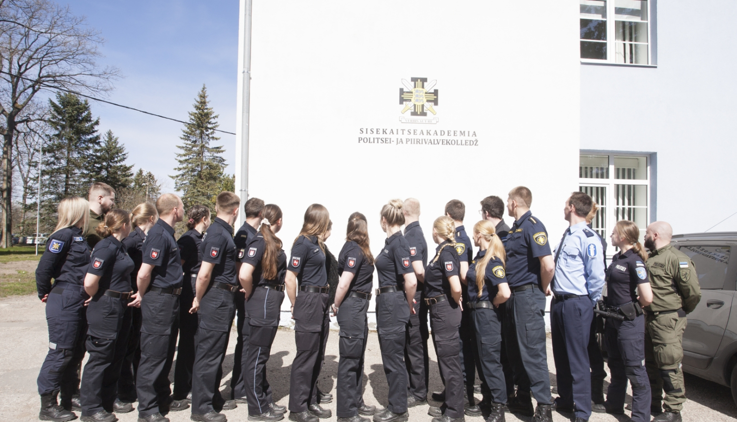 Kadeti gūst pieredzi Igaunijas Drošības zinātņu akadēmijas rīkotajā Starptautiskajā kadetu nedēļā