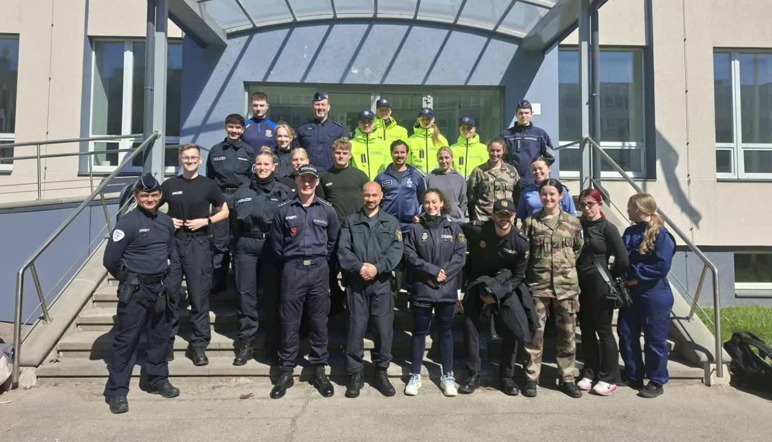 Valsts policijas koledžā aivadīta Starptautiskā kadetu nedēļa
