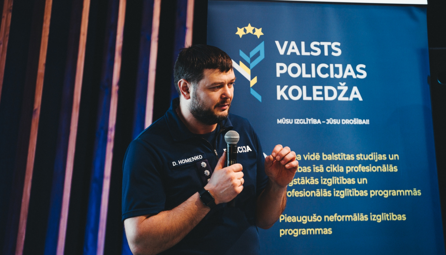 Valsts policijas koledža un Valsts policija aizraujoši aizvadījusi izglītības izstādi “Skola 2023”